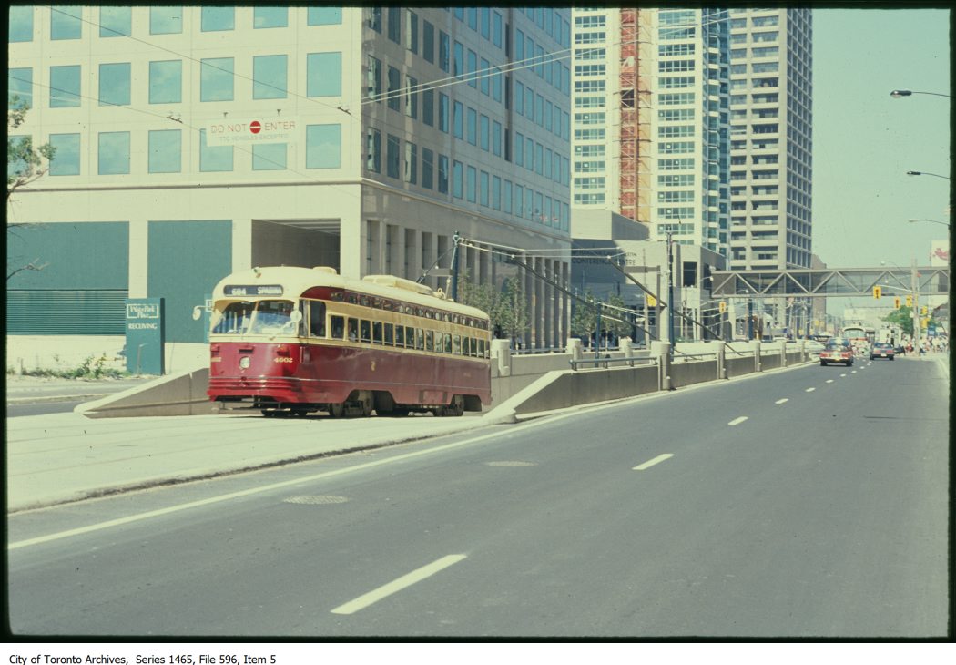 TTC LRT - Queens Quay. - [199?]-[199?]