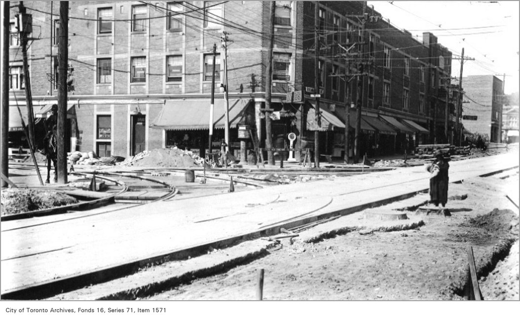 Yonge and St Clair, north-west